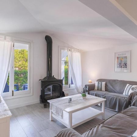 Gorgeous Renovated Cala Sant Vicenc Beach Villa Cala de Sant Vicenc Eksteriør bilde